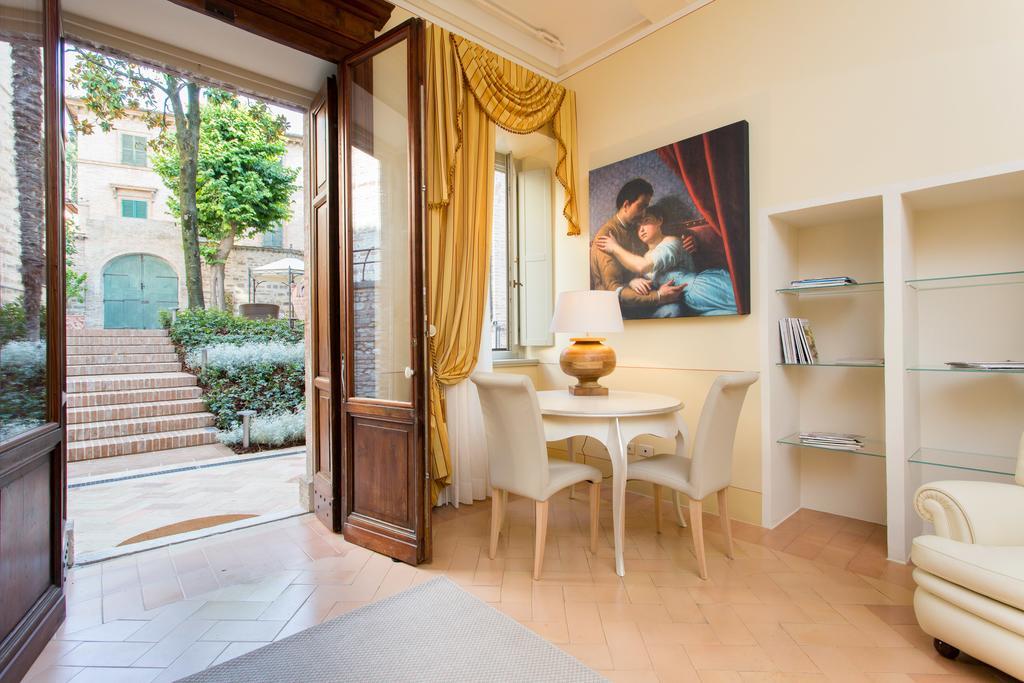 Palazzo Gentili Apartment ซาน เซเวริโน มาร์เค ภายนอก รูปภาพ