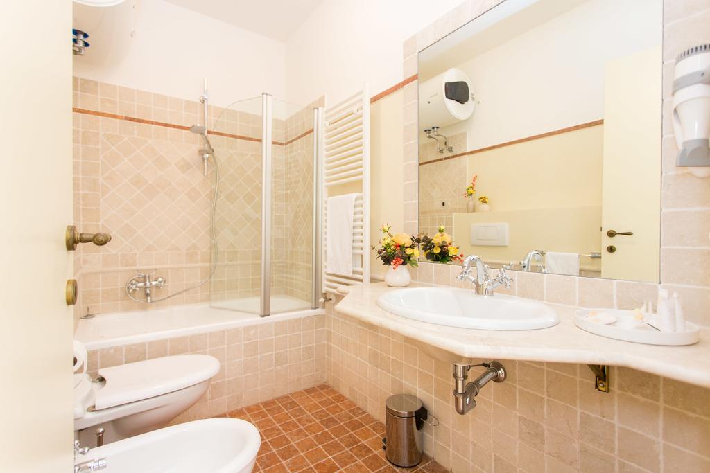 Palazzo Gentili Apartment ซาน เซเวริโน มาร์เค ภายนอก รูปภาพ