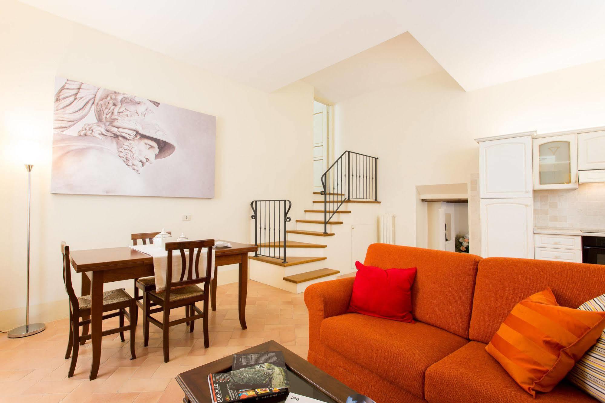 Palazzo Gentili Apartment ซาน เซเวริโน มาร์เค ภายนอก รูปภาพ