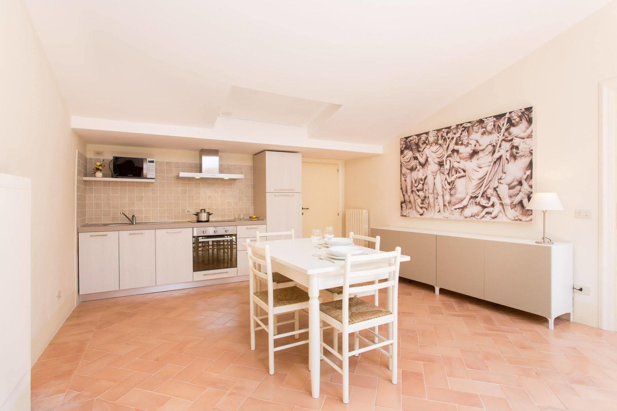 Palazzo Gentili Apartment ซาน เซเวริโน มาร์เค ภายนอก รูปภาพ