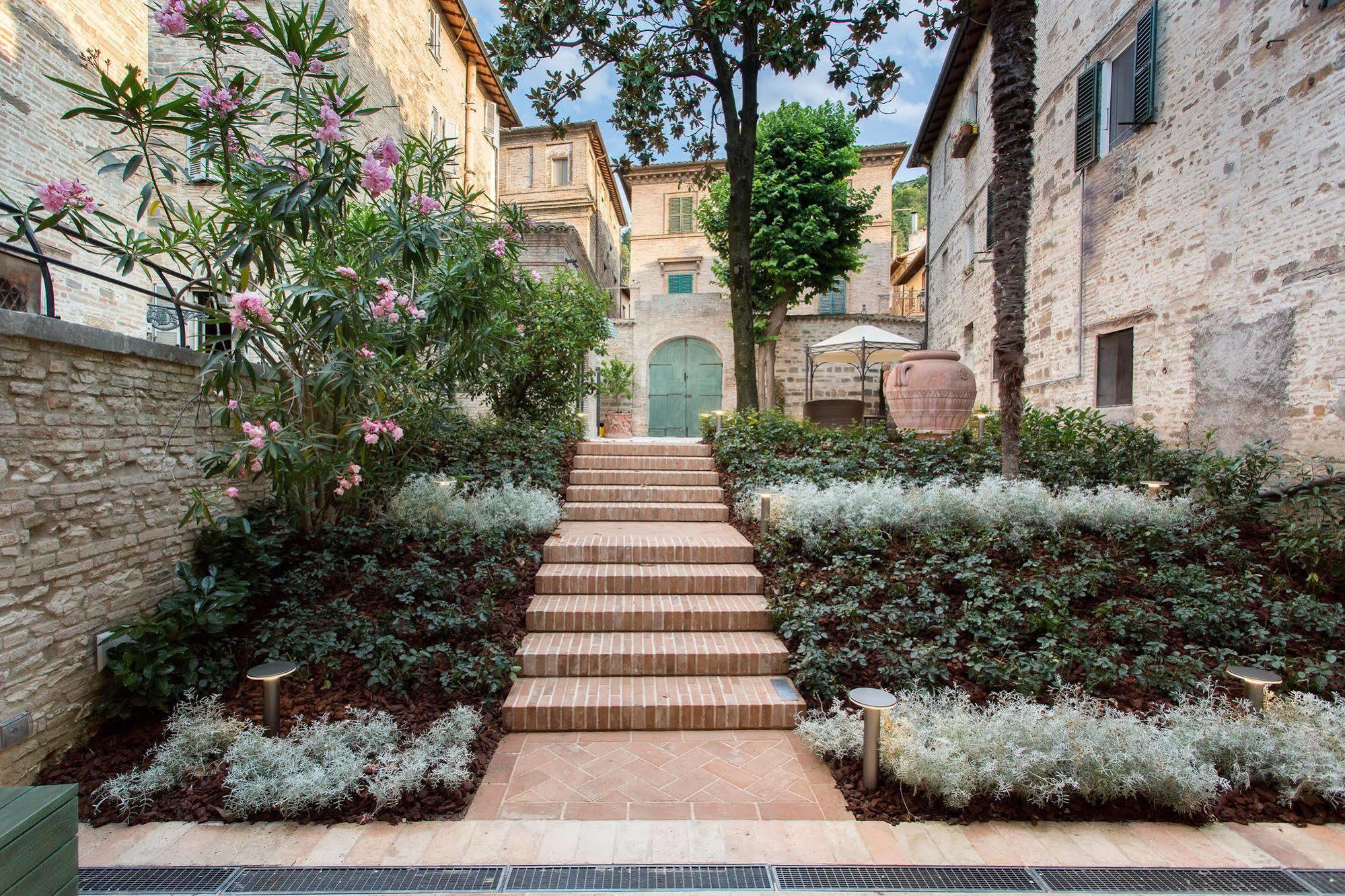 Palazzo Gentili Apartment ซาน เซเวริโน มาร์เค ภายนอก รูปภาพ