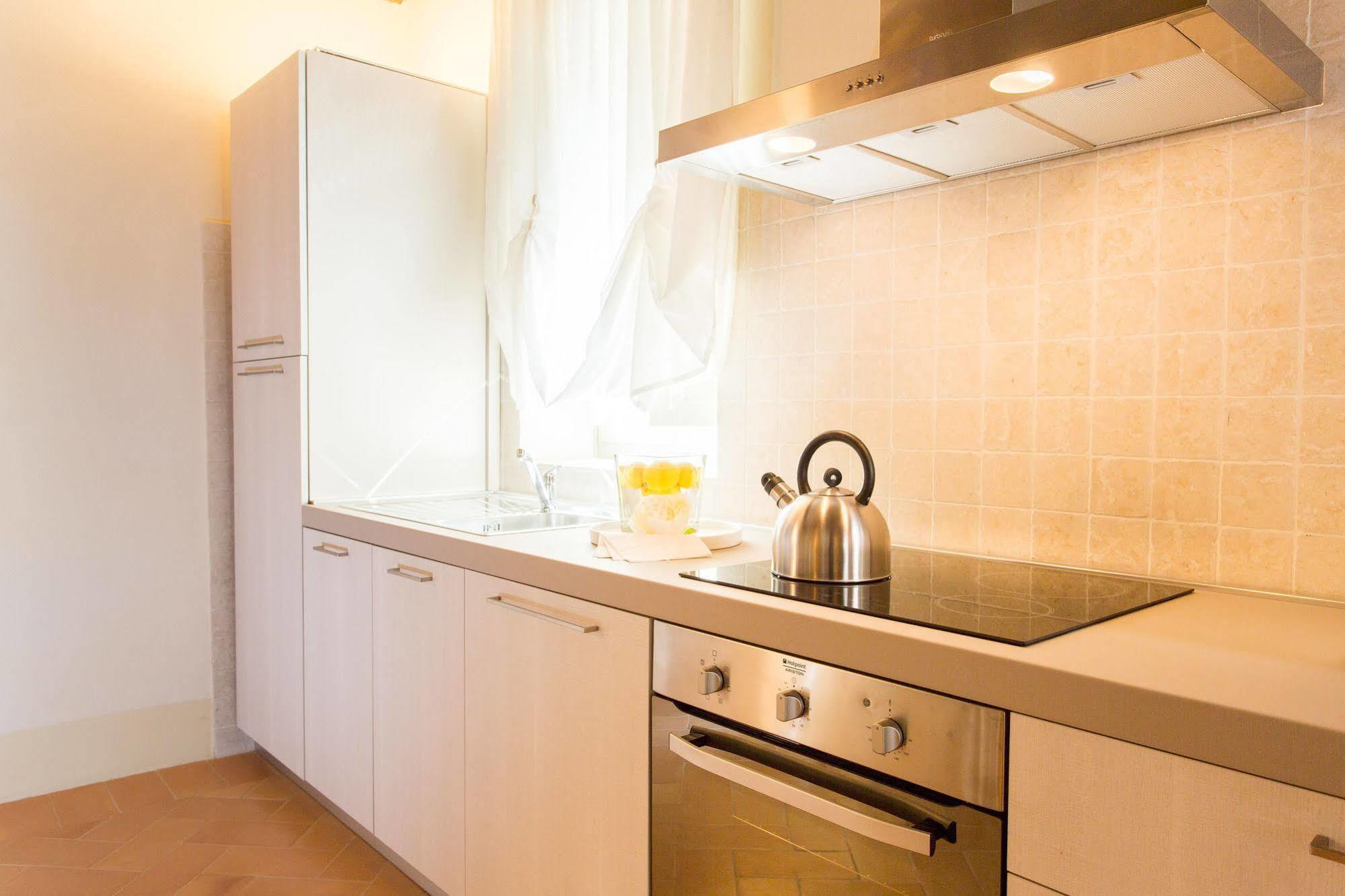 Palazzo Gentili Apartment ซาน เซเวริโน มาร์เค ภายนอก รูปภาพ
