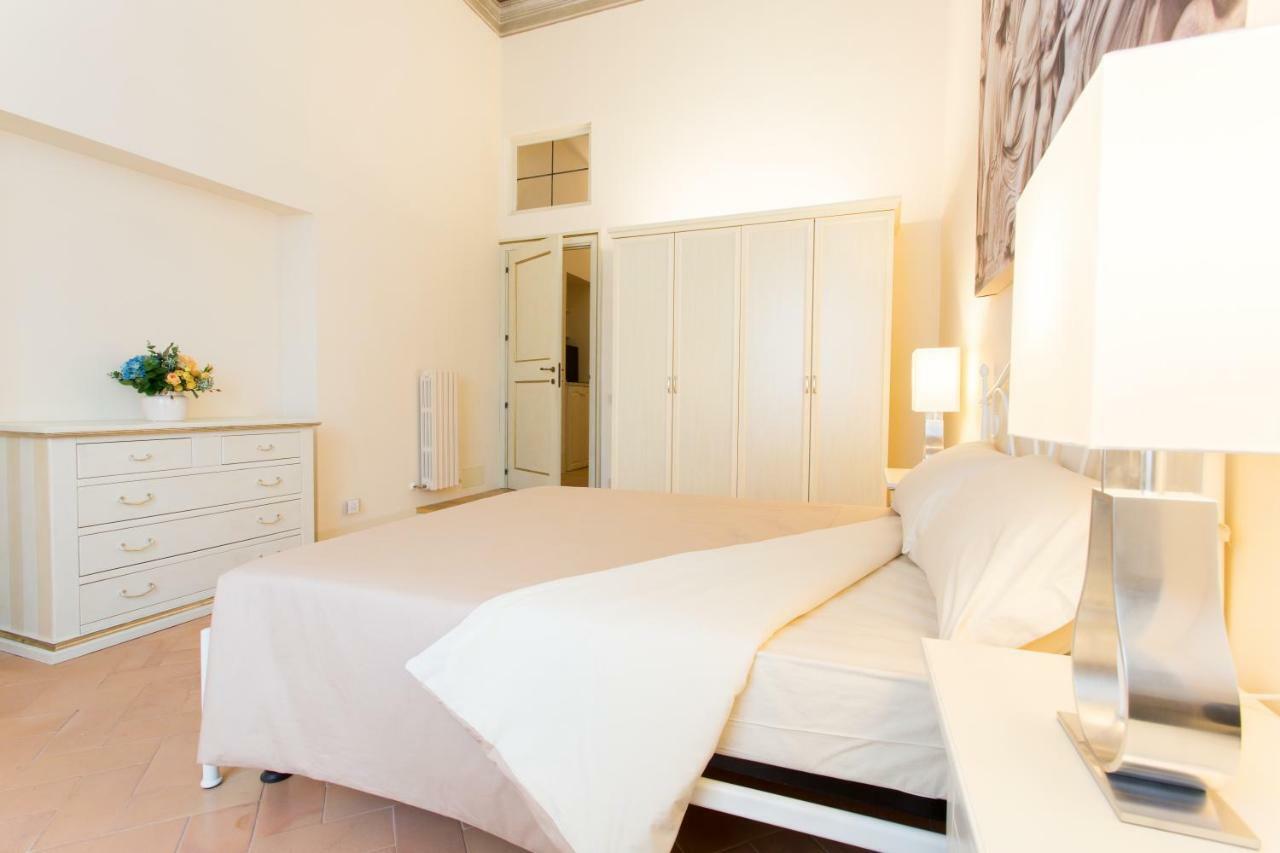 Palazzo Gentili Apartment ซาน เซเวริโน มาร์เค ภายนอก รูปภาพ