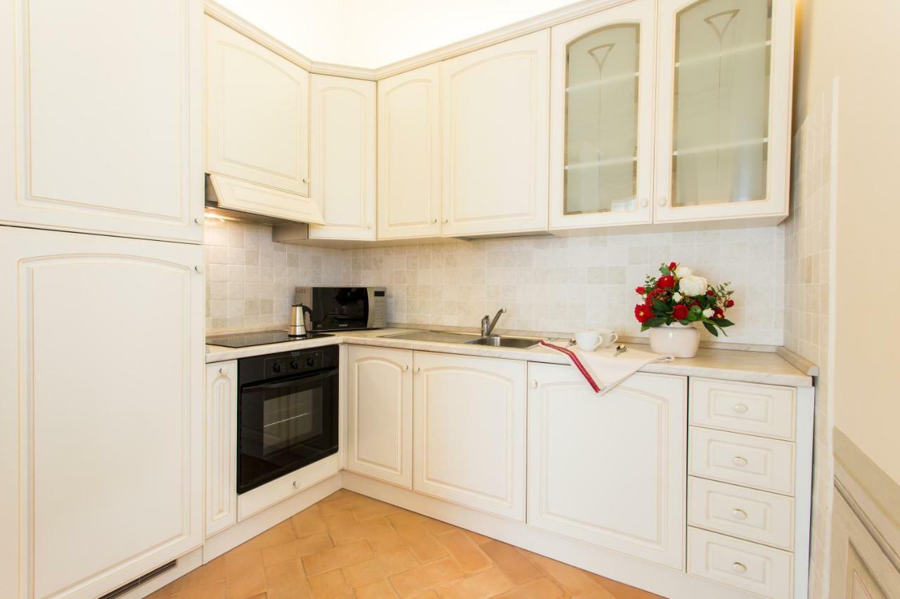 Palazzo Gentili Apartment ซาน เซเวริโน มาร์เค ภายนอก รูปภาพ